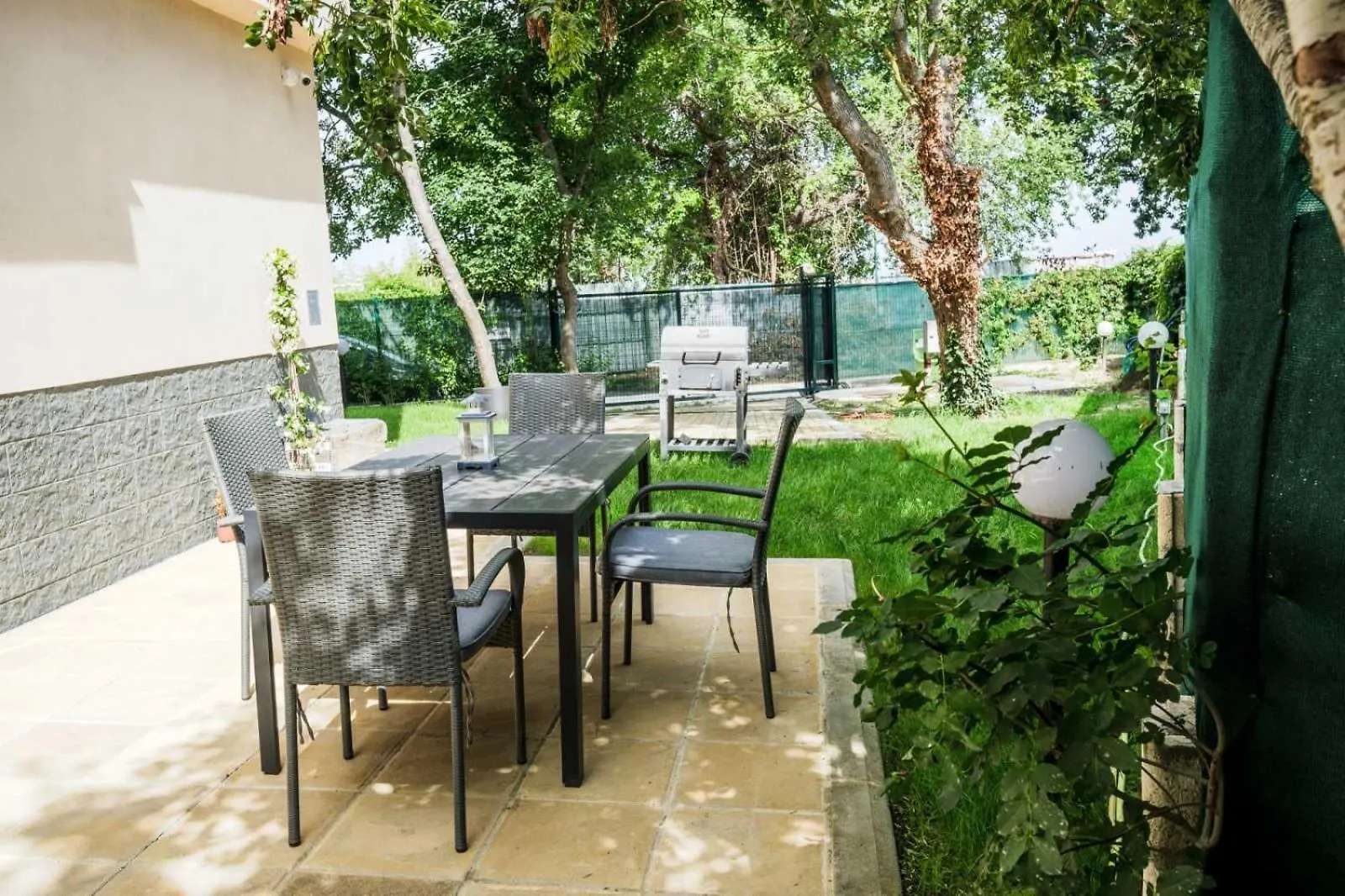 Garden Appartment Fichoza 3 - 80M From The Sea Varna Bulgaria
